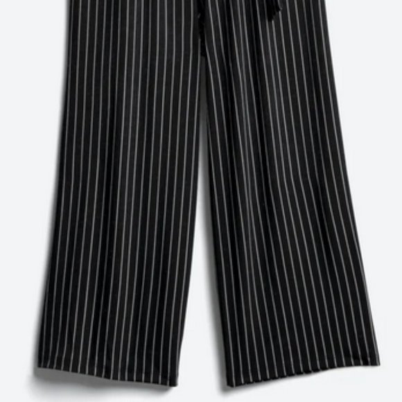 Kaileigh Rica Knit Crop Jumpsuit (L) - Picture 2 of 6